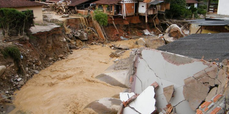 Quão forte será o Super El Niño? Fenômeno revive memória da maior tragédia do país